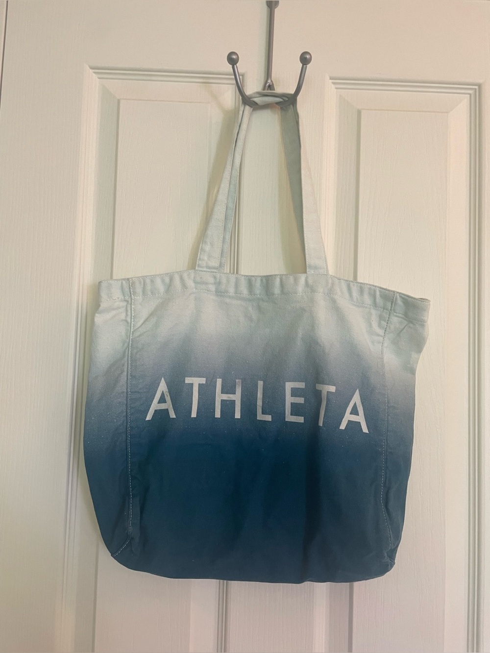 Athleta blue ombre tote